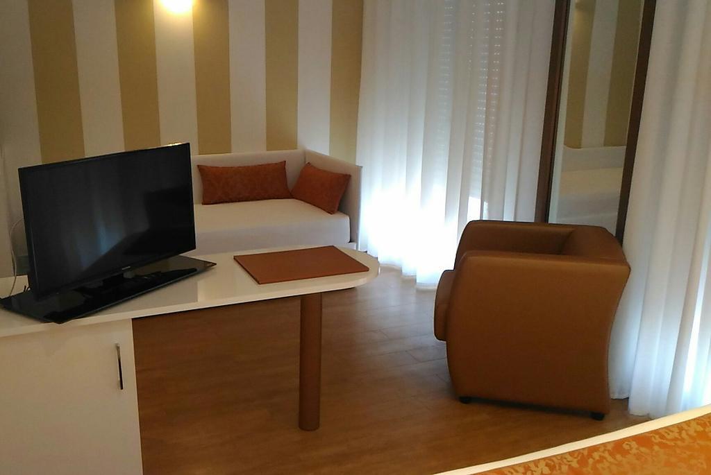 Hotel Michelangelo Milano Marittima Exterior photo