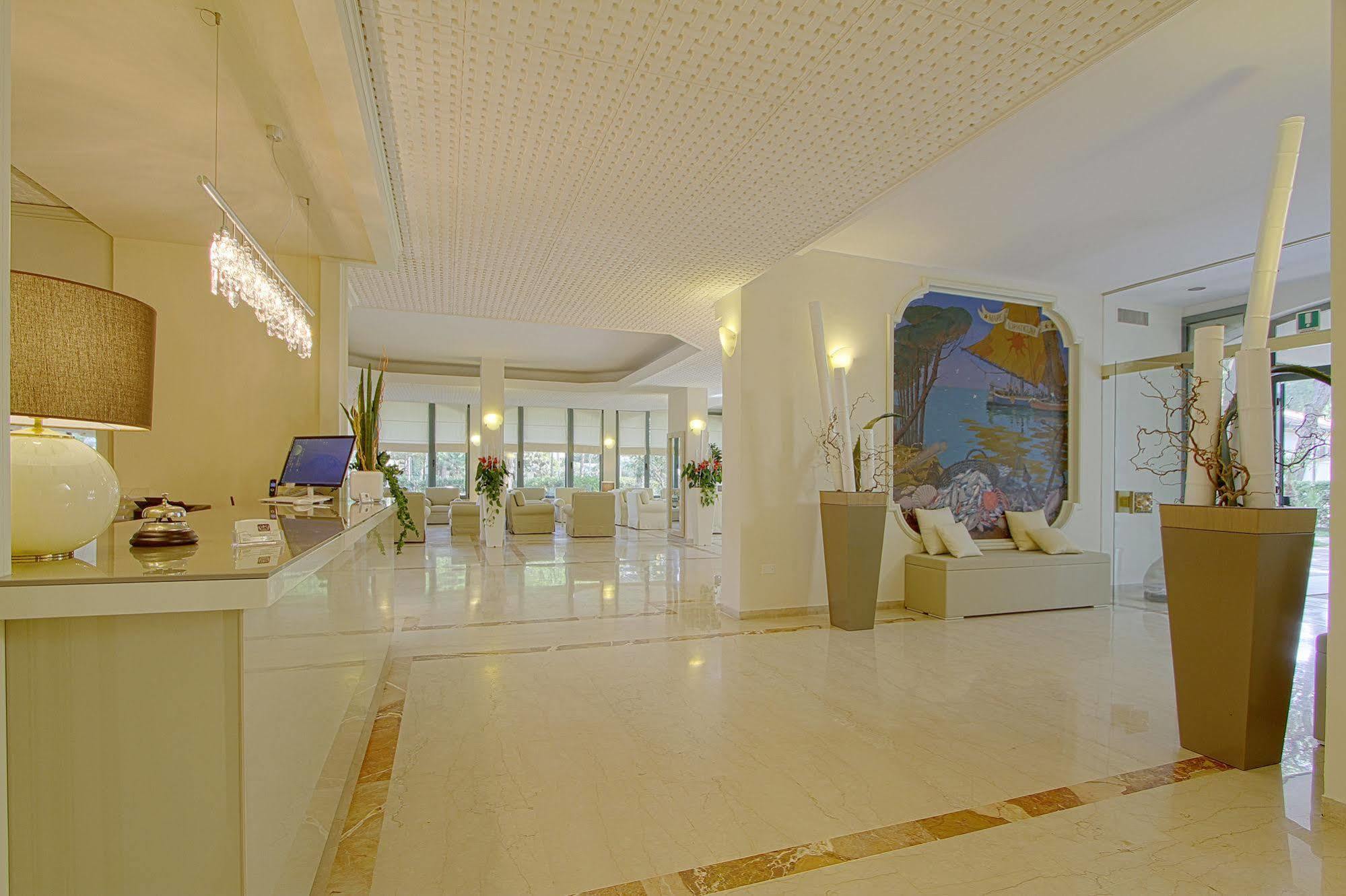 Hotel Michelangelo Milano Marittima Exterior photo